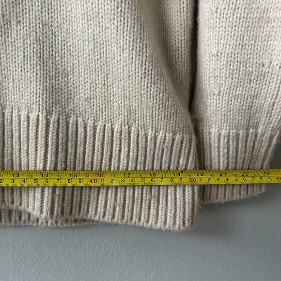 Vince Wool Cashmere V-Neck Sweater Beige Women’s Size S Cozy Elegant - Picture 11 of 11